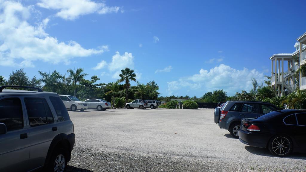 Carib Club Lägenhet Grace Bay Exteriör bild